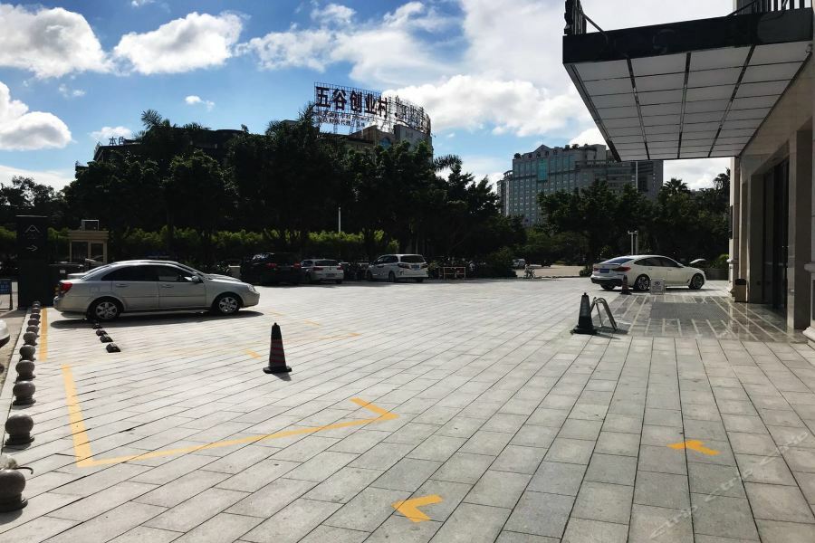 Atour Hotel Maoming Buitenkant foto